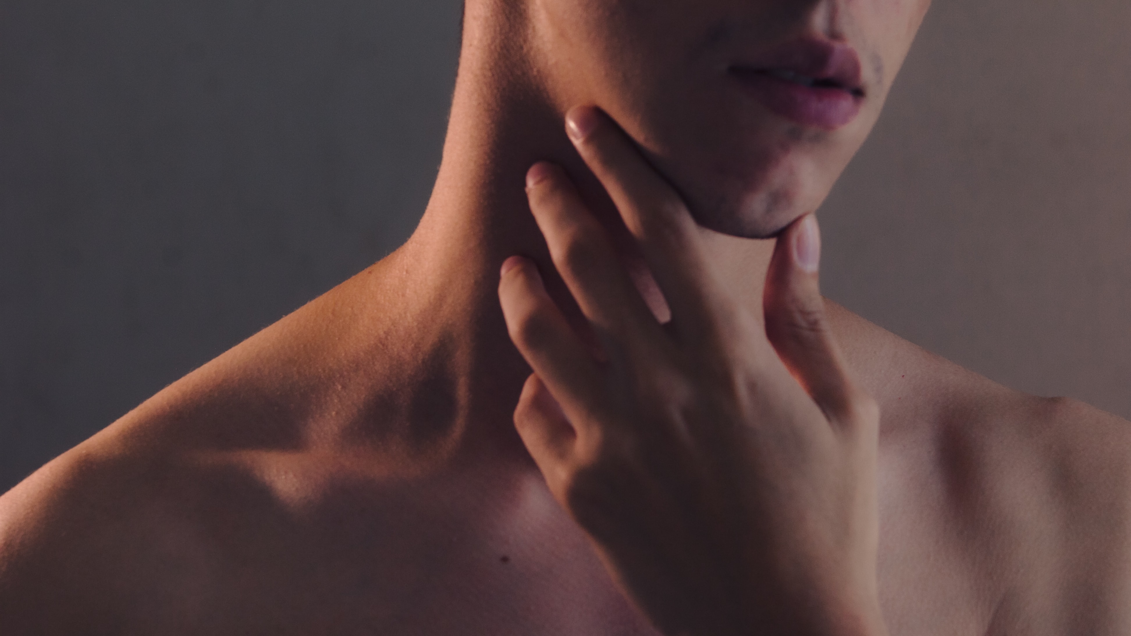 Dolor de cuello o cervical - 7 errores que no debes cometer en su  tratamiento 
